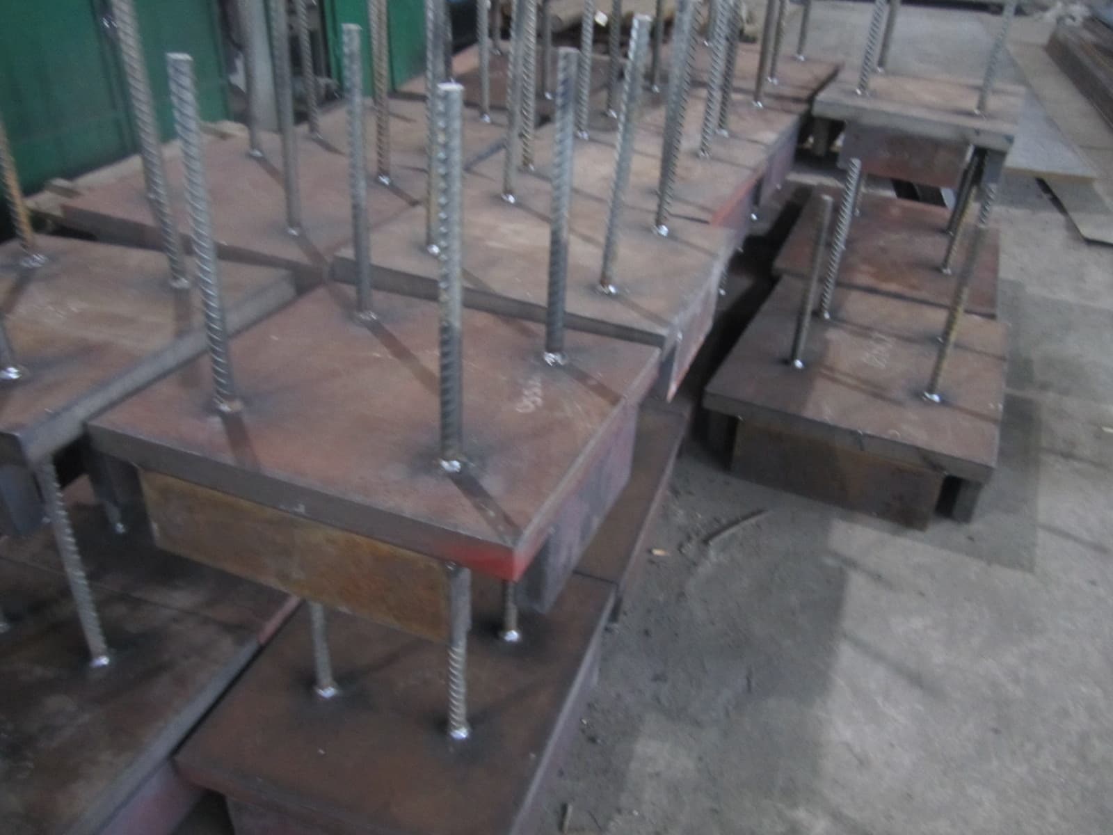 Закладные изделия на складе завода СЗ