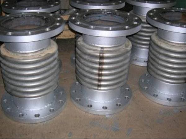 линзовый круглый компенсатор