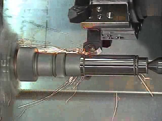 Обработка изделия на токарном станке