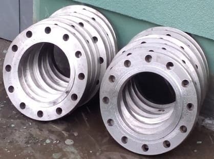 Изготовление стальных плоских фланцев