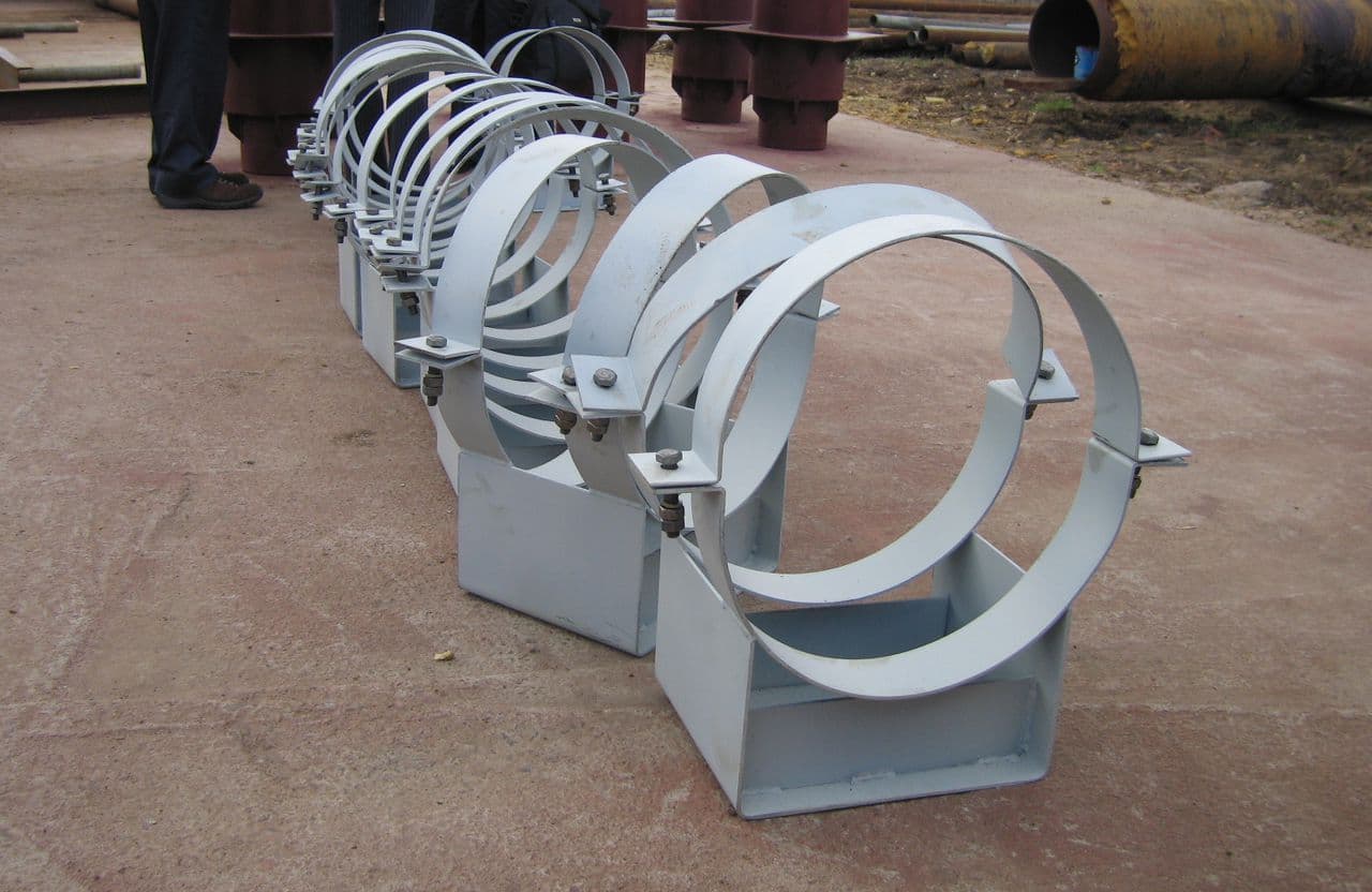 Склад опор трубопровода скользящих