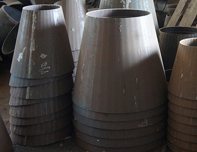 Переходы сварные ОСТ 34.10.753 со склада в {{CITY}}