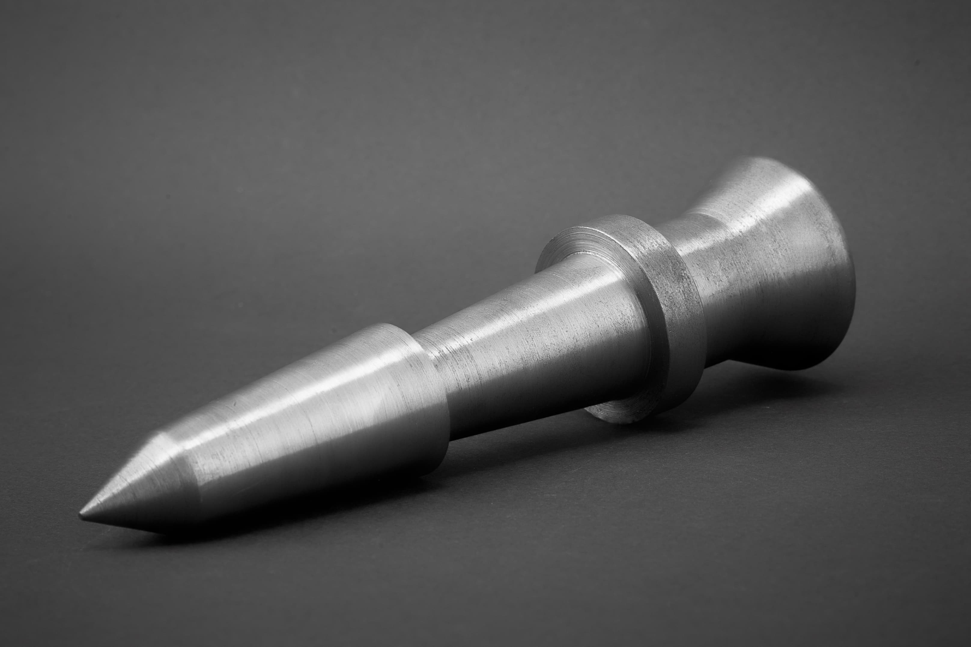 Репер из стали