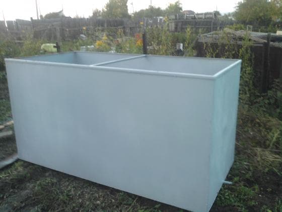 Прямоугольный бак для хранения чистой воды