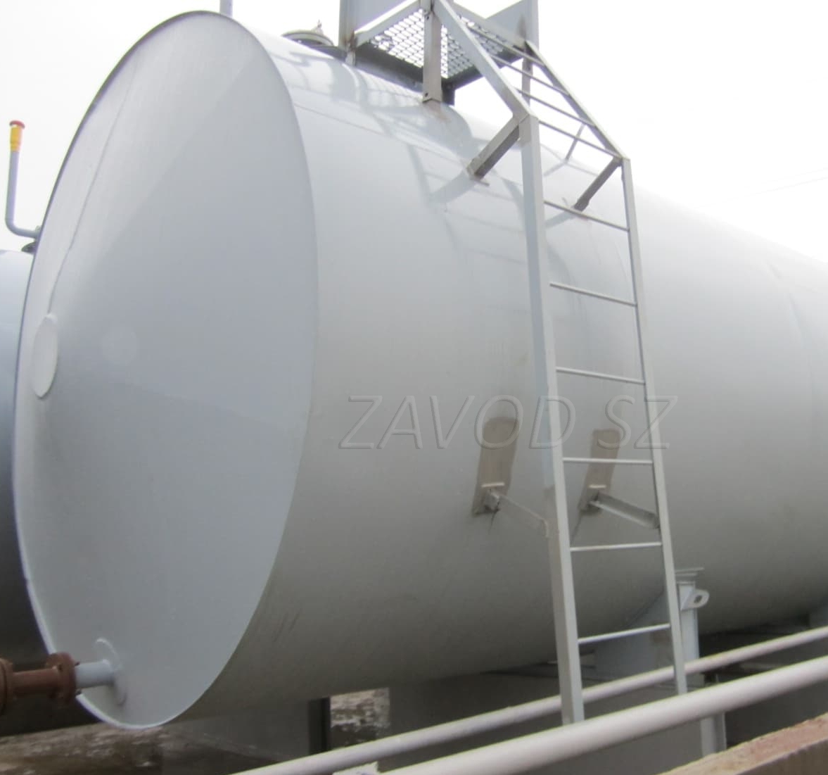 Металлическая лестница для резервуара в Санкт-Петербурге