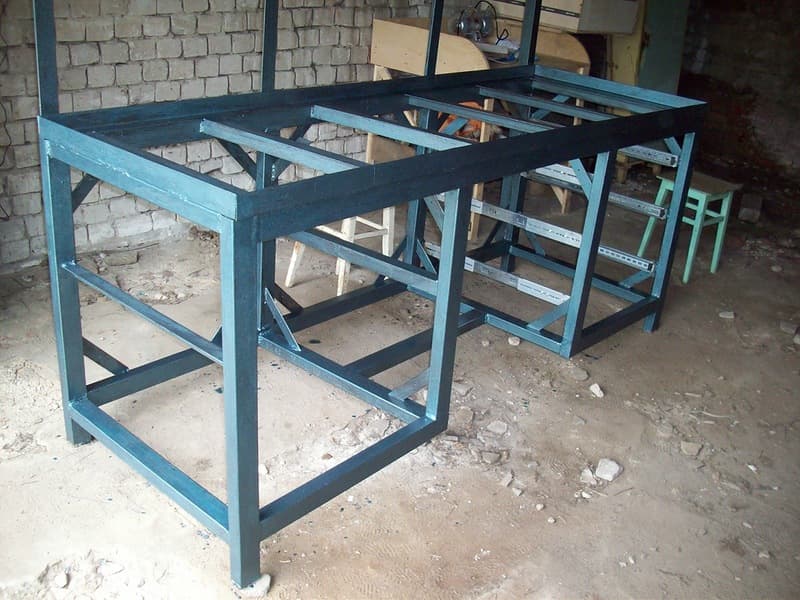 Каркас верстака из профильной трубы