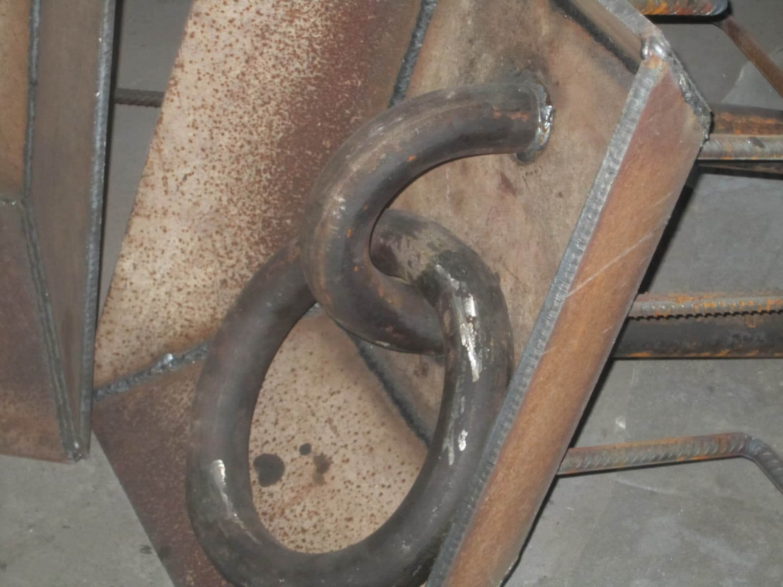 Швартовное кольцо (рым)