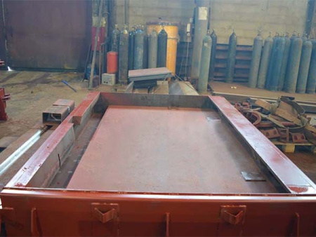 Металлоформы лестничной площадки Металлоформы лестничной площадки