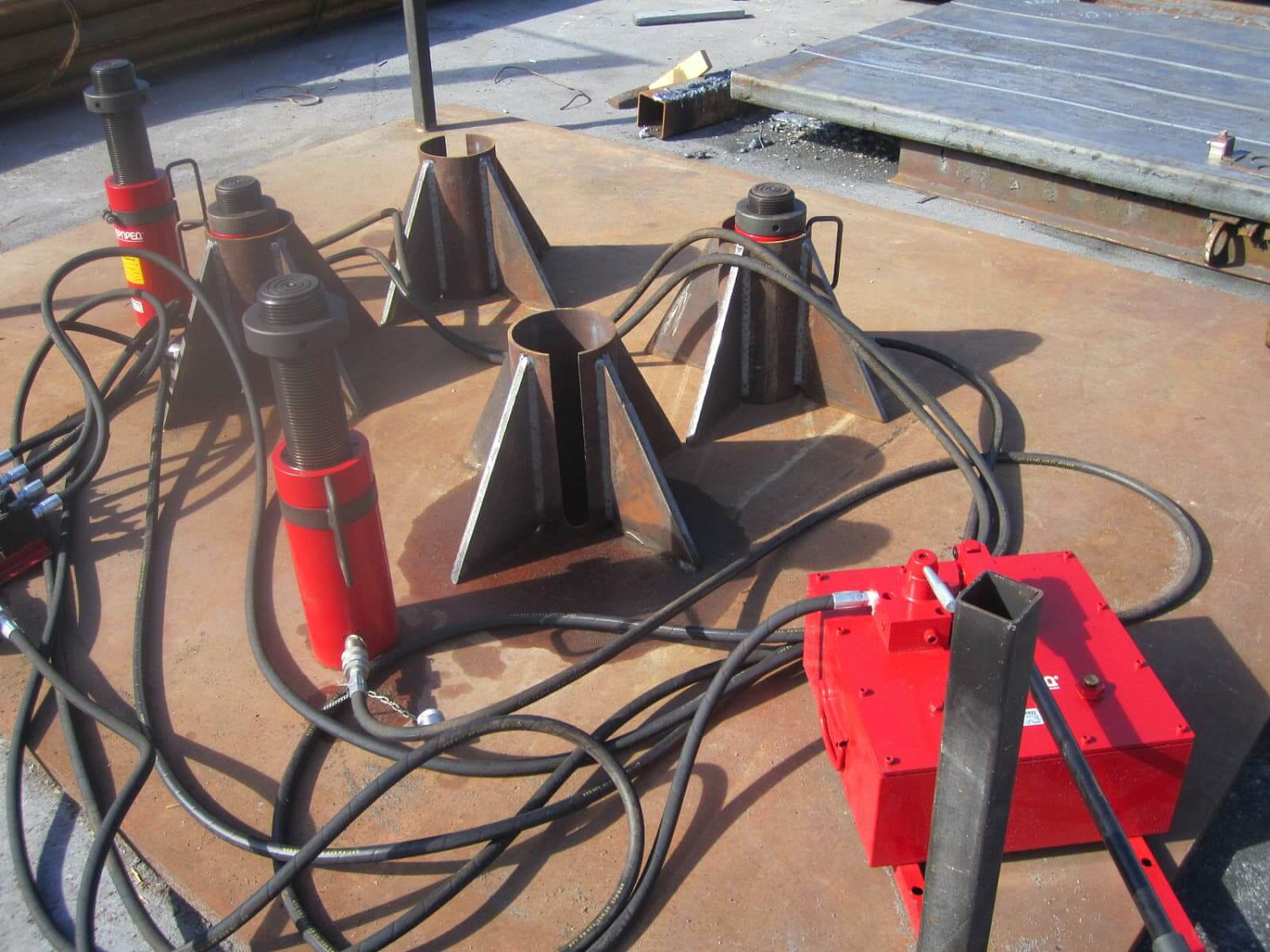 Завод опор трубопровода