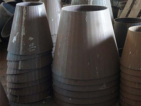 Переходы сварные листовые ОСТ 34.10.753-97 Переходы сварные листовые ОСТ 34.10.753-97